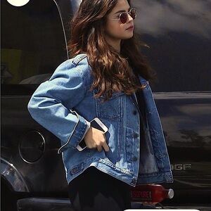 Levi's oversized Ex Boyfriend Embroidered Trucker Denim/ jean vintage Jacket